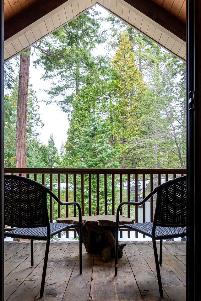 Pinecone Cottage in Dorrington, CA