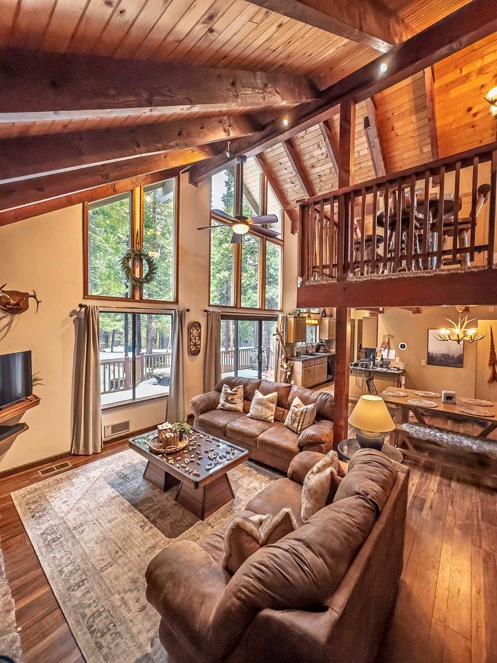 Pinecone Cottage in Dorrington, CA