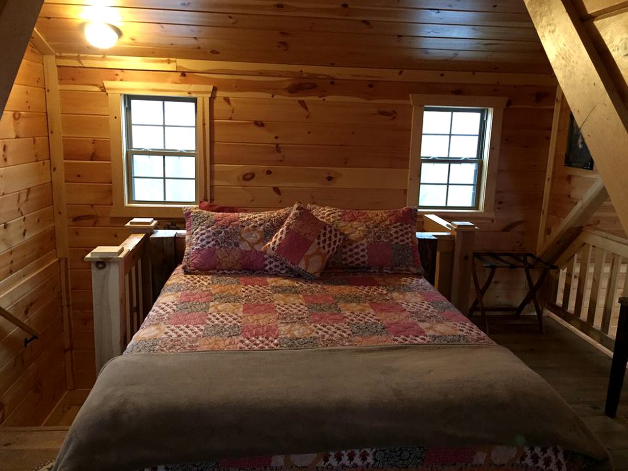 Rustic Family-Friendly Accommodation with Jacuzzi near Huntington, West Virginia