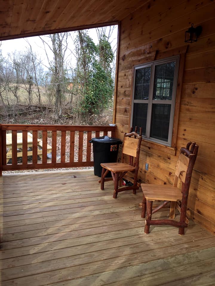 Rustic Family-Friendly Accommodation with Jacuzzi near Huntington, West Virginia