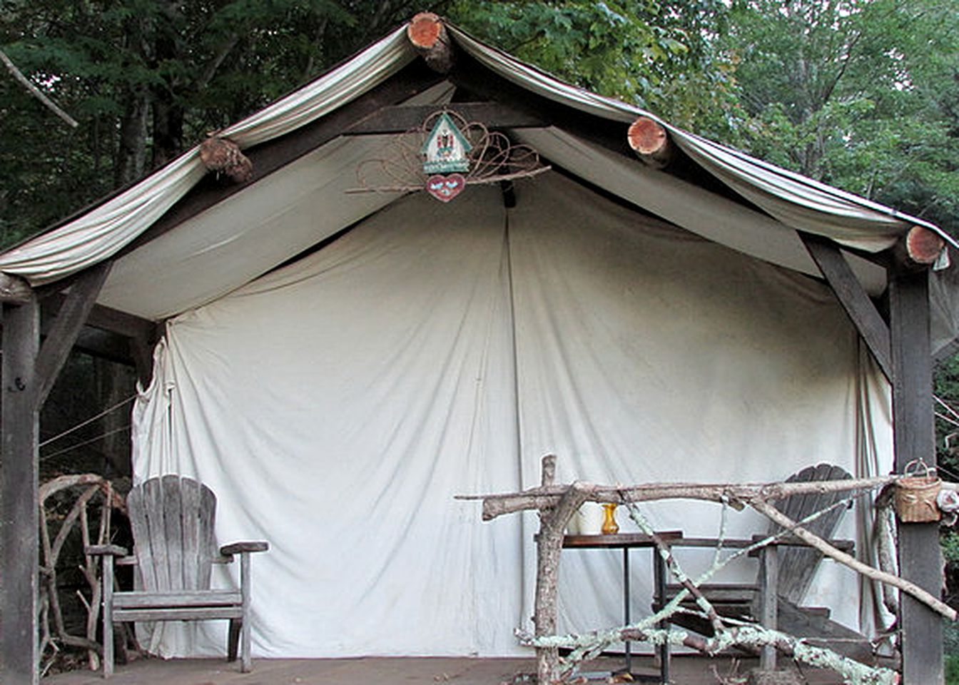 Gorgeous Tent Accommodation for Two Guests near Jeffersonville, New York