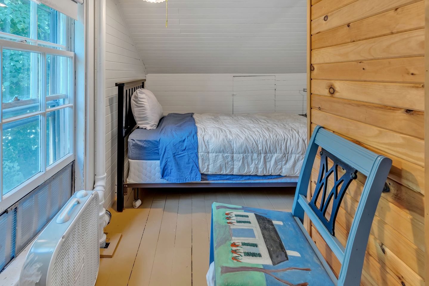 Cute Rustic Farmhouse Cottage Near the Coast in Southwest Harbor, Maine