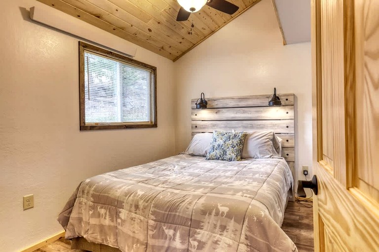 Cabins (United States of America, Keystone, South Dakota)