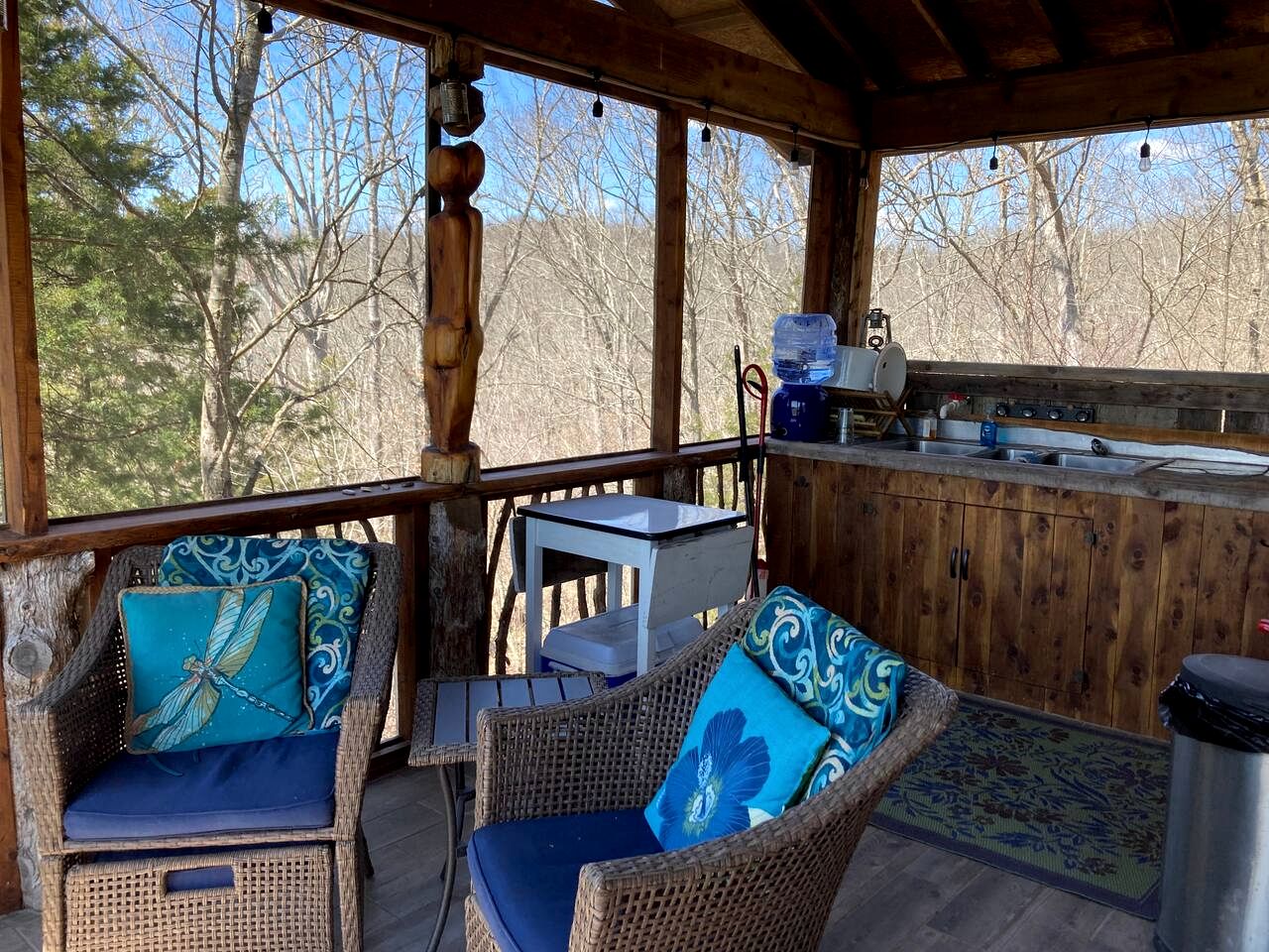 Rustic Glamping Cabin in Hartsburg, Missouri, Ideal to Explore Hart Creek Conservation Area