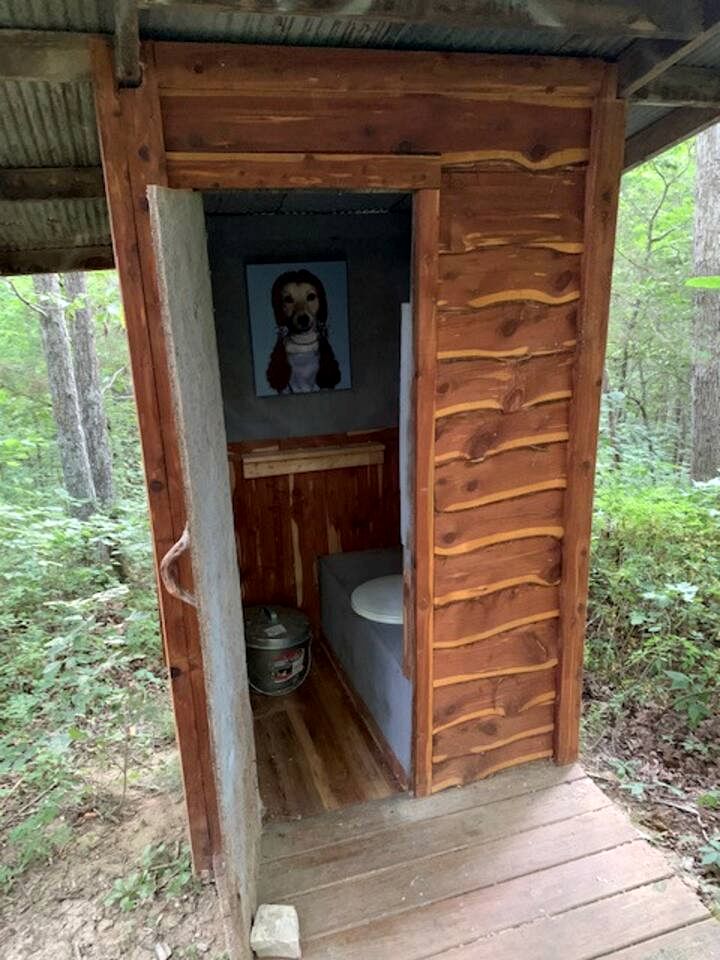 Rustic Glamping Cabin in Hartsburg, Missouri, Ideal to Explore Hart Creek Conservation Area