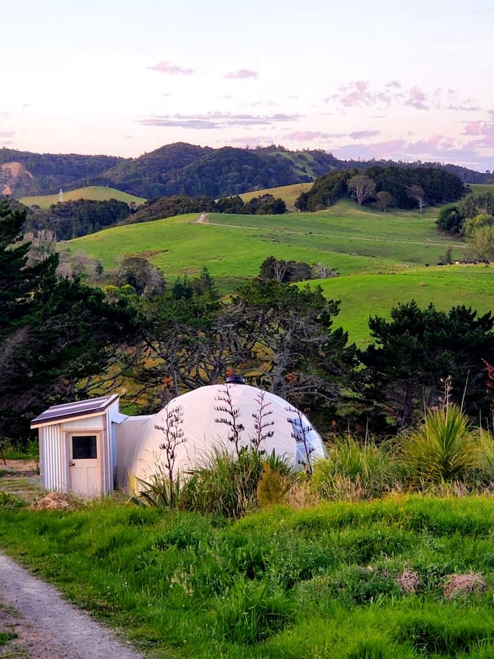 Rustic Glamping Dome in a Rural Setting near Waipu, North Island