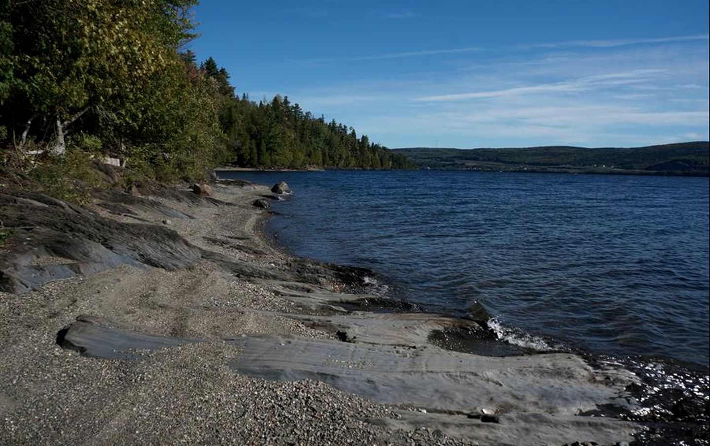 Rustic Lake Cabin on Lake Témiscouata, Quebec