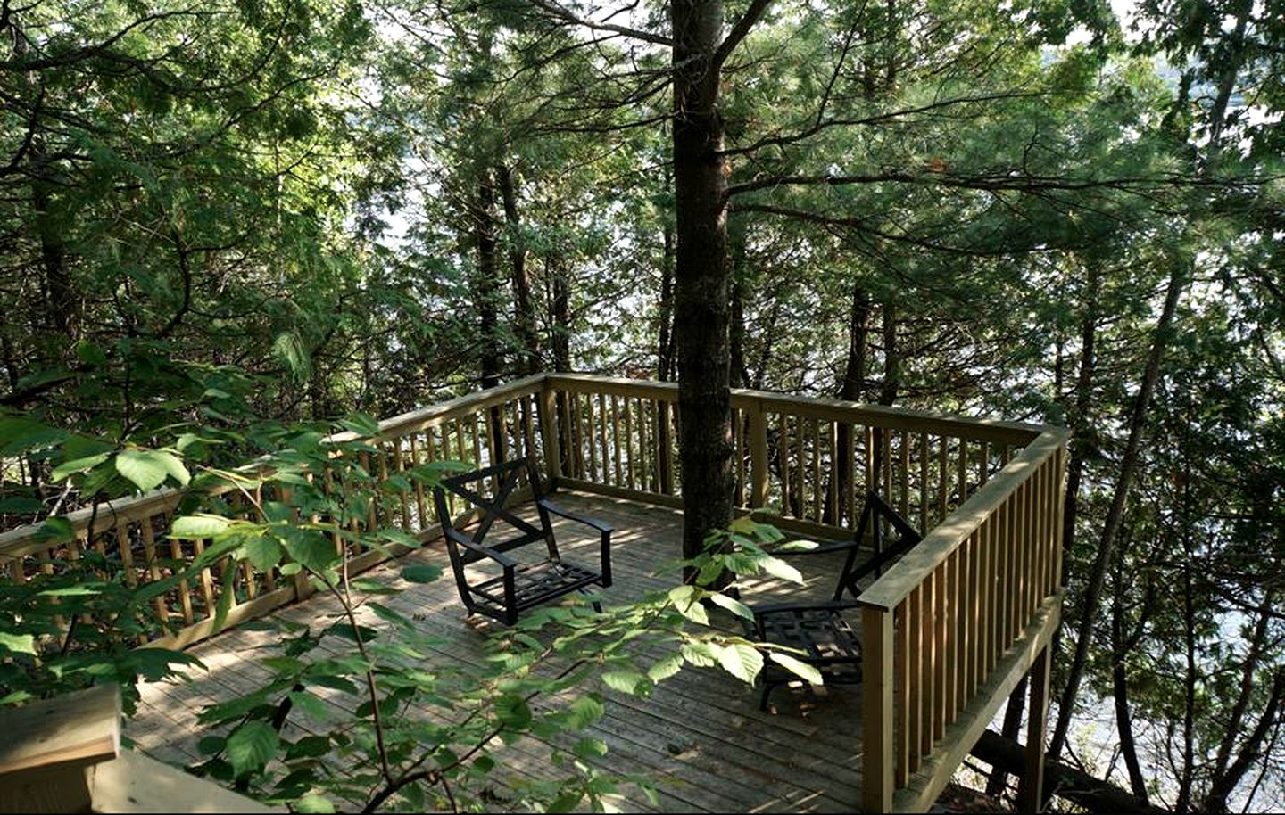 Rustic Lake Cabin on Lake Témiscouata, Quebec