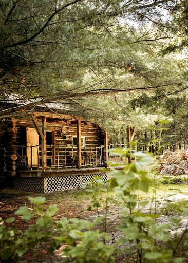 Log Cabins (United States of America, Penn Yan, New York)