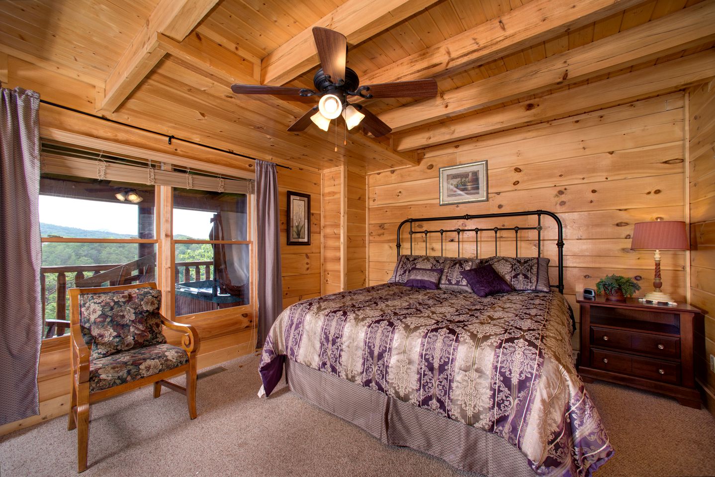 Rustic Log Cabin Vacation Rental in Sevierville,Tennessee