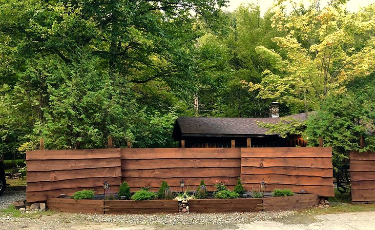 Cabins (Lisbon, New Hampshire, United States)