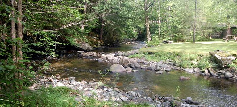 Cabins (Lisbon, New Hampshire, United States)