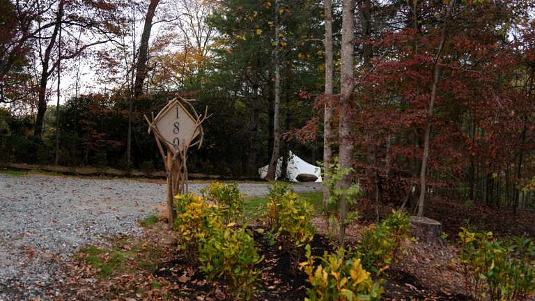 Bell Tents (United States of America, Waynesville, North Carolina)