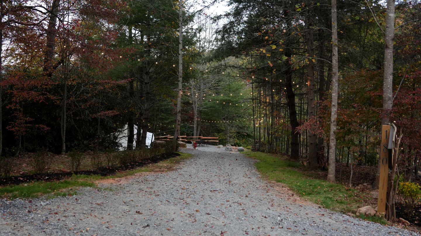 Rustic Luxury Glamping Hideaway with Elevated Deck, Hot Tub, and Fire Pit in Waynesville, North Carolina