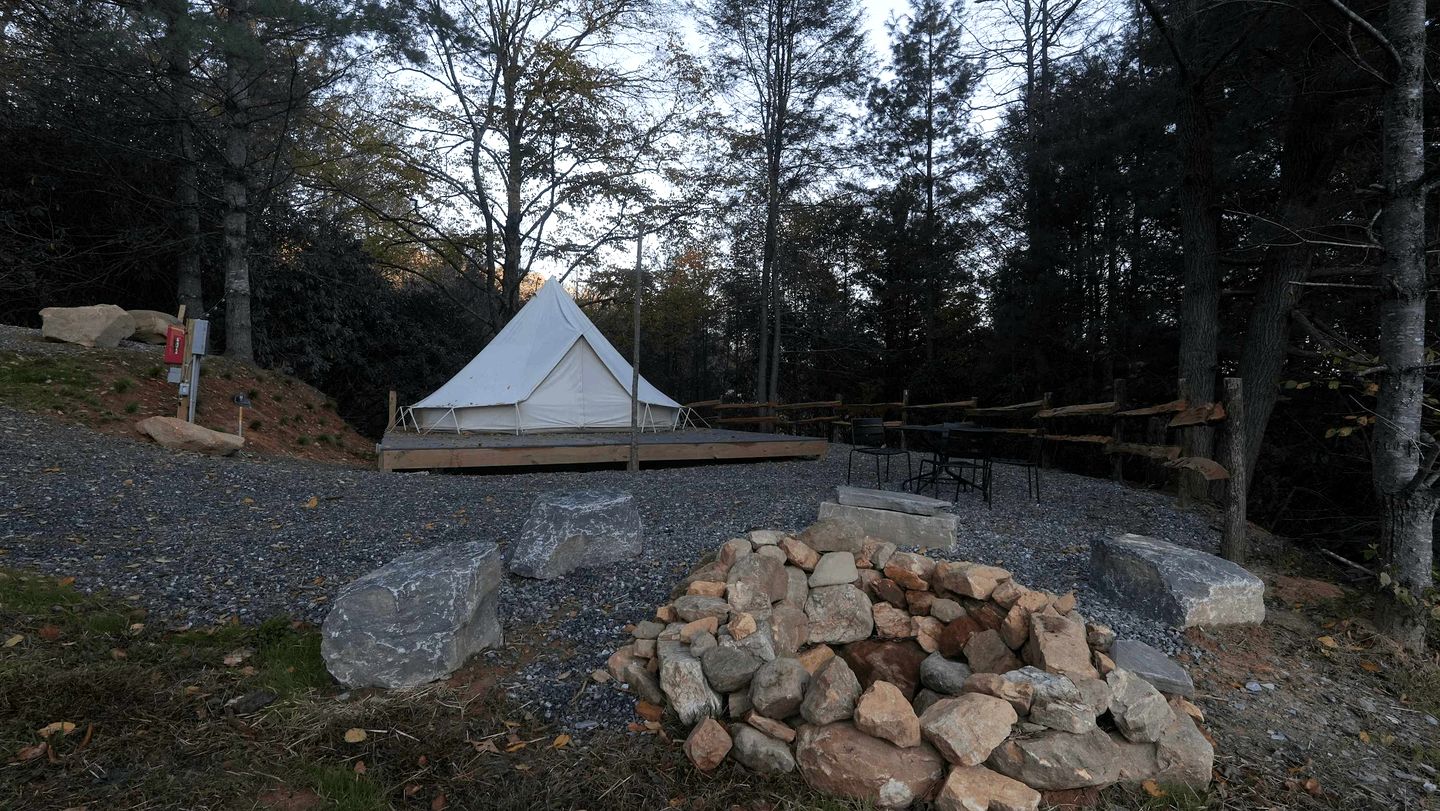 Rustic Luxury Glamping Hideaway with Elevated Deck, Hot Tub, and Fire Pit in Waynesville, North Carolina
