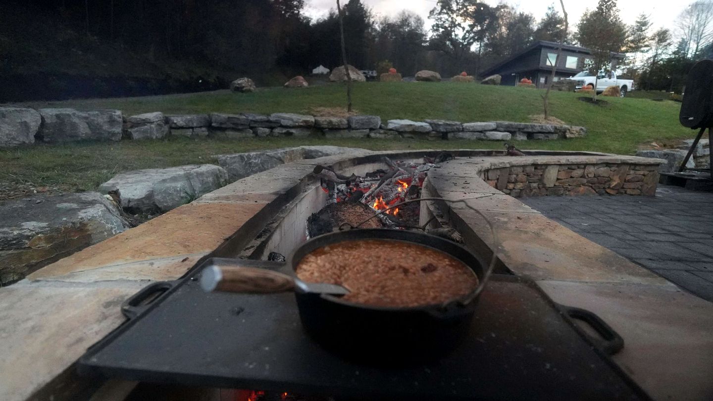 Rustic Luxury Glamping Hideaway with Elevated Deck, Hot Tub, and Fire Pit in Waynesville, North Carolina