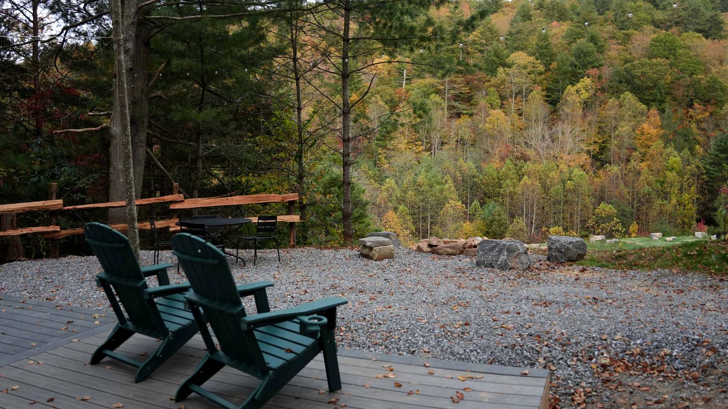 Rustic Luxury Glamping Hideaway with Elevated Deck, Hot Tub, and Fire Pit in Waynesville, North Carolina