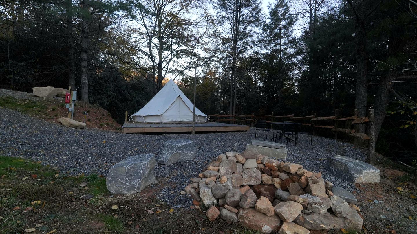 Rustic Luxury Glamping Hideaway with Elevated Deck, Hot Tub, and Fire Pit in Waynesville, North Carolina