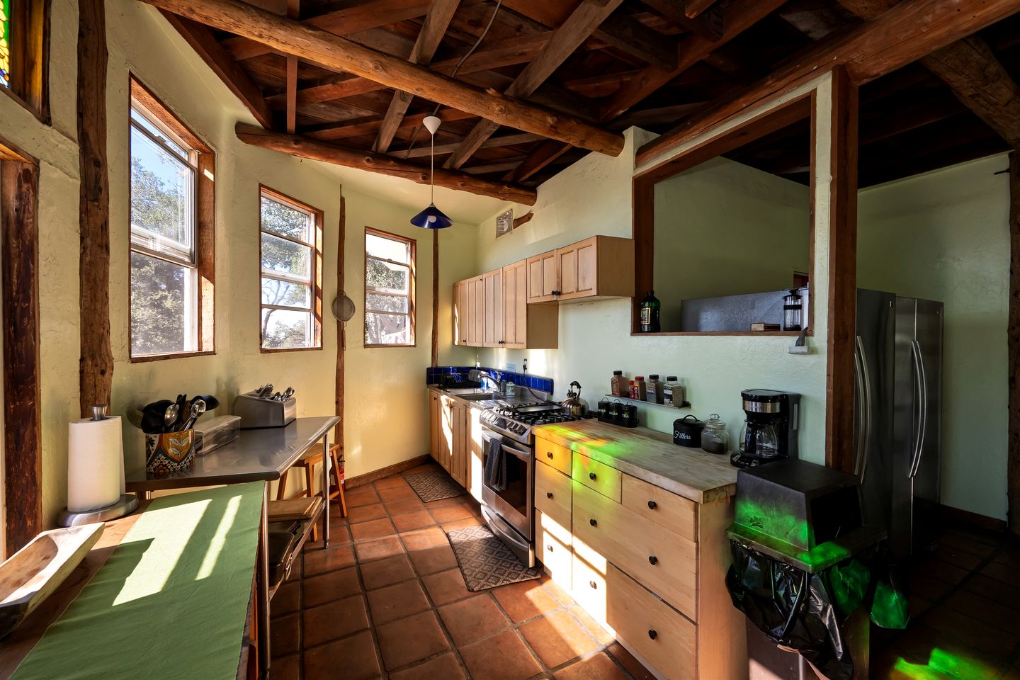 Rustic Mountain Lodge with Ocean Views near Palomar Observatory, Palomar Mountain CA