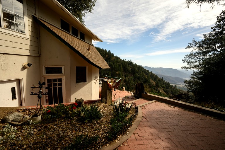 Cabins (United States of America, Palomar Mountain, California)