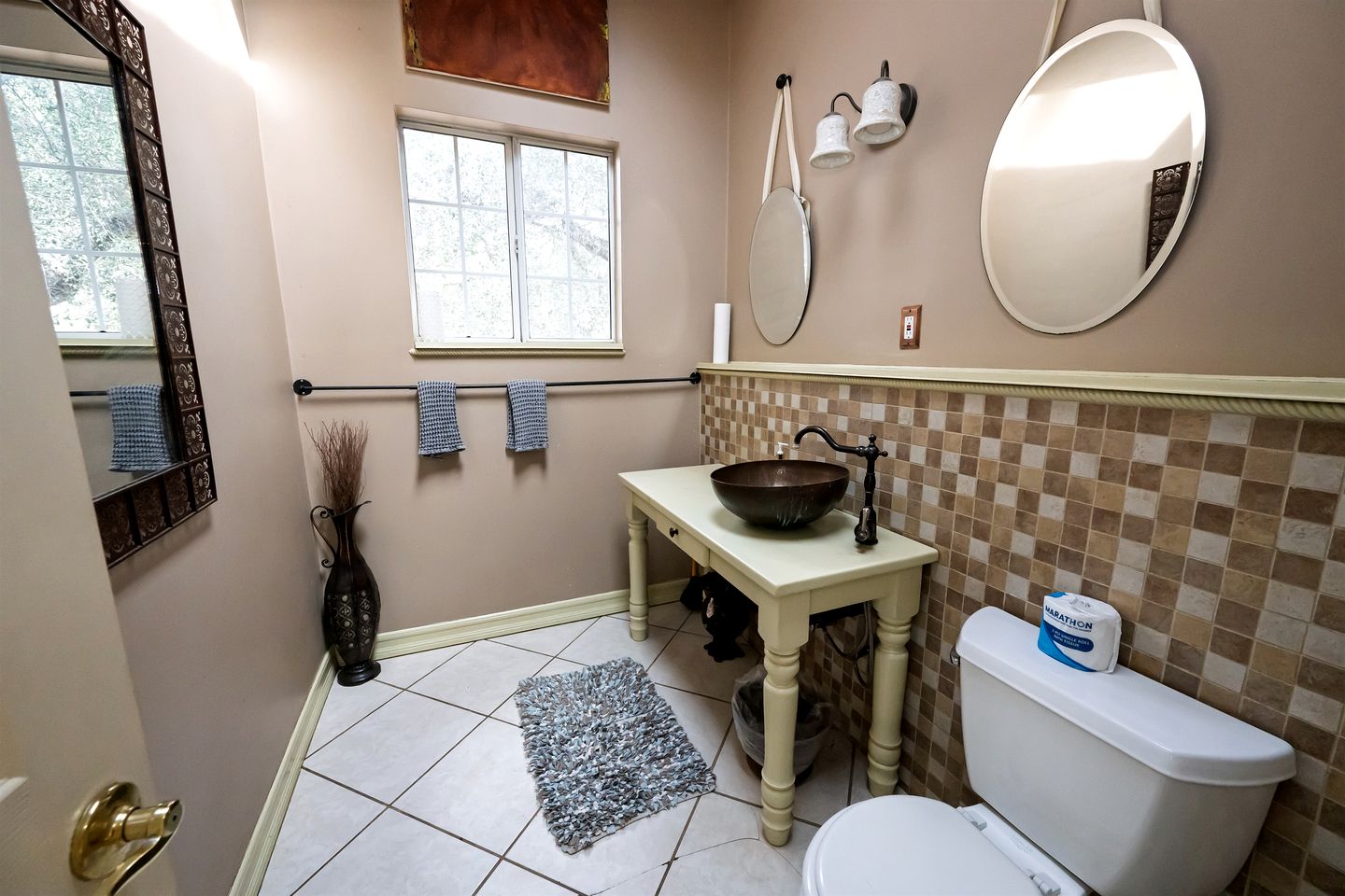 Rustic Mountain Lodge with Ocean Views near Palomar Observatory, Palomar Mountain CA