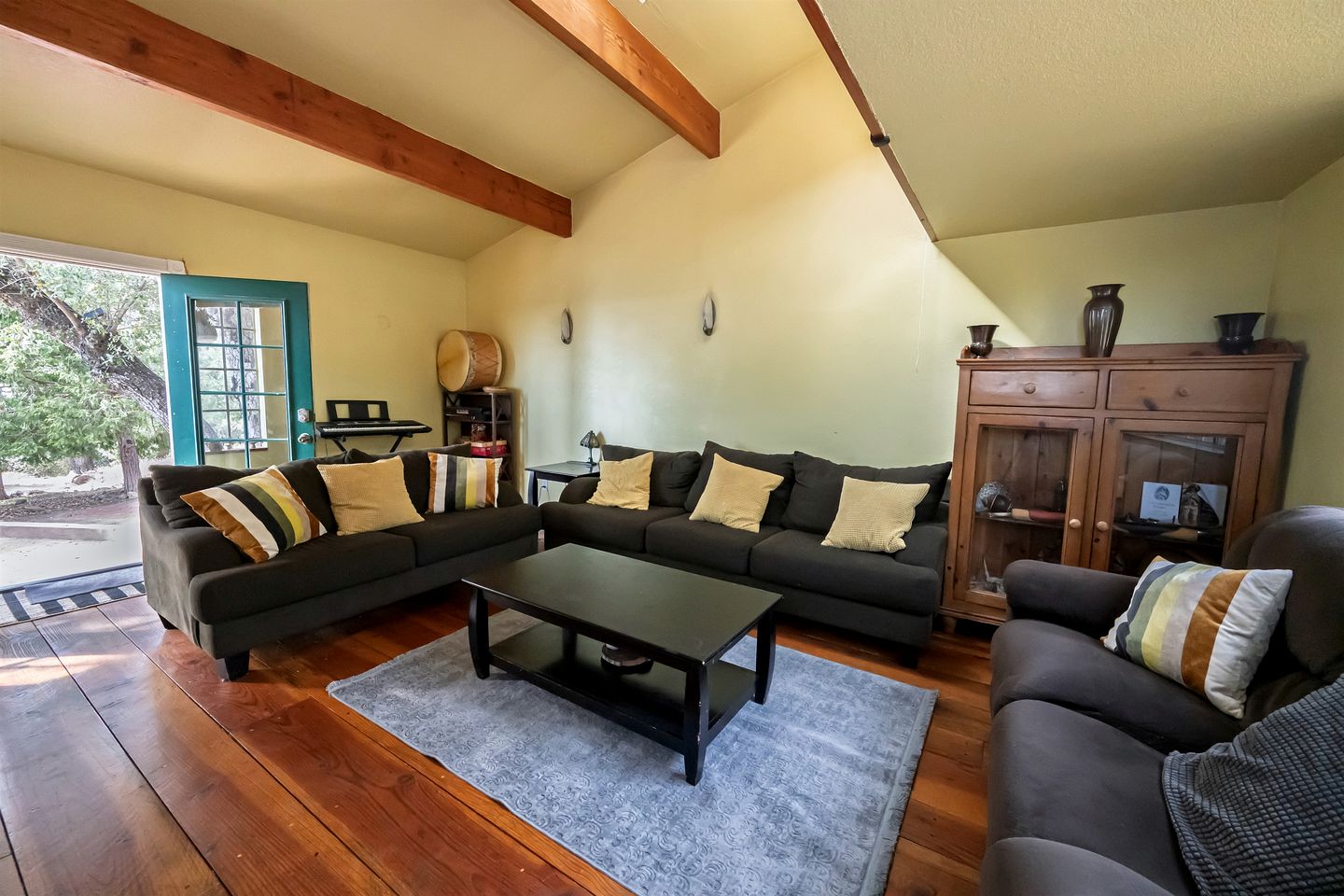 Rustic Mountain Lodge with Ocean Views near Palomar Observatory, Palomar Mountain CA