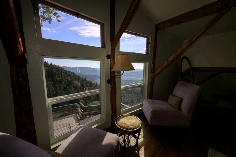 Cabins (United States of America, Palomar Mountain, California)