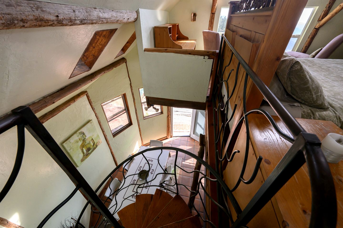 Rustic Mountain Lodge with Ocean Views near Palomar Observatory, Palomar Mountain CA