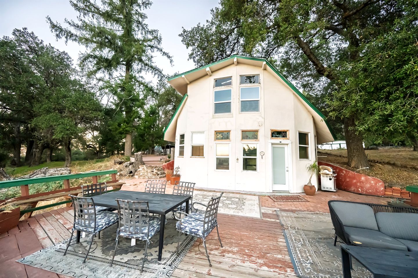 Rustic Mountain Lodge with Ocean Views near Palomar Observatory, Palomar Mountain CA