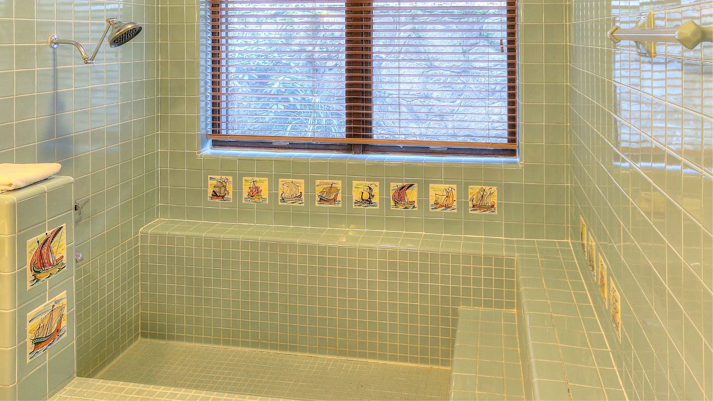 Nature's Hideaway: Cabin Retreat to Unwind from Gatlinburg's Crowds