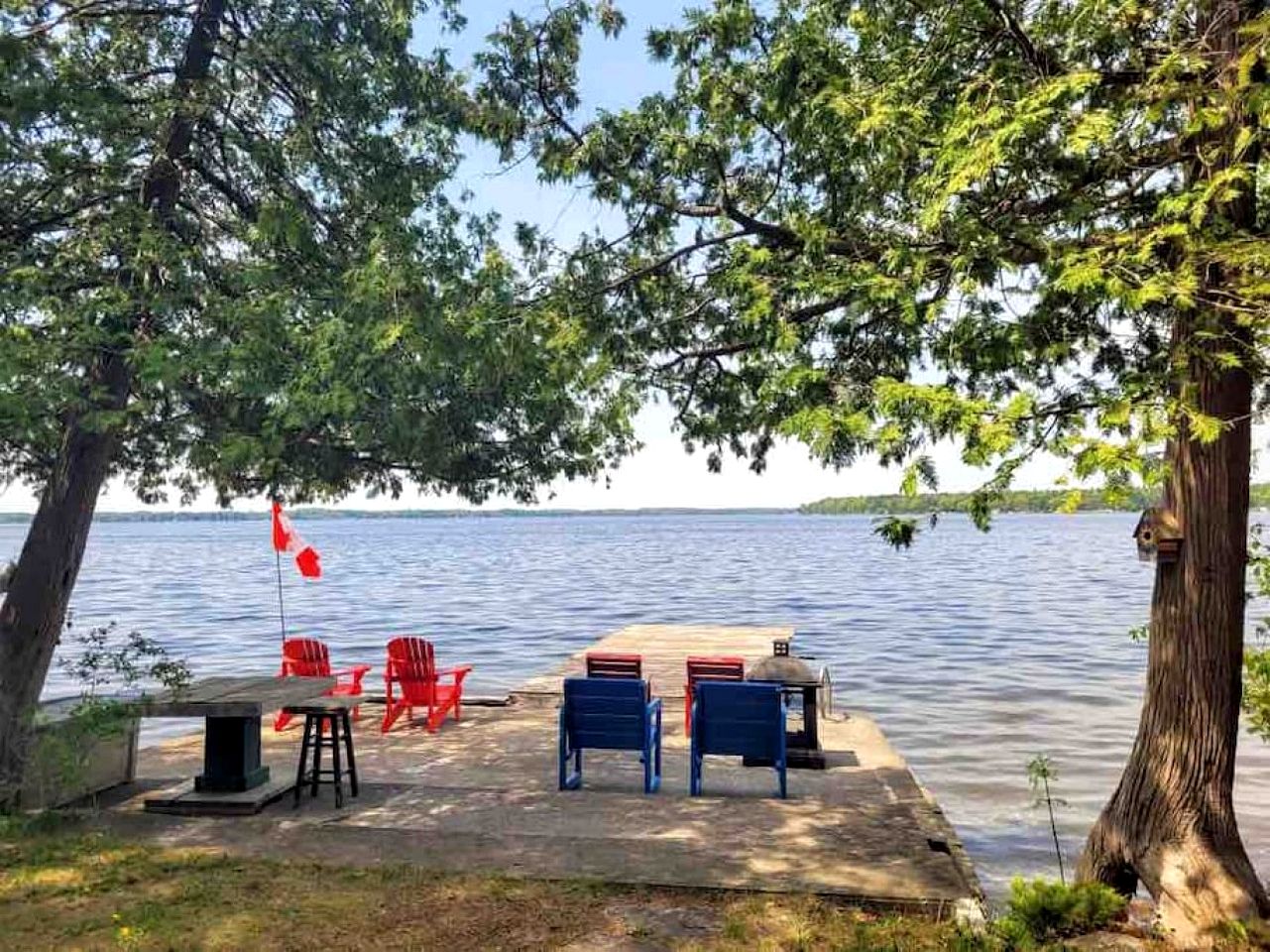 Spacious Family Cottage with Stunning Sunset Views on Sturgeon Lake, Near Bobcaygeon, Ontario