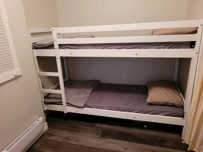 Cottages (Canada, Kawartha Lakes, Ontario)