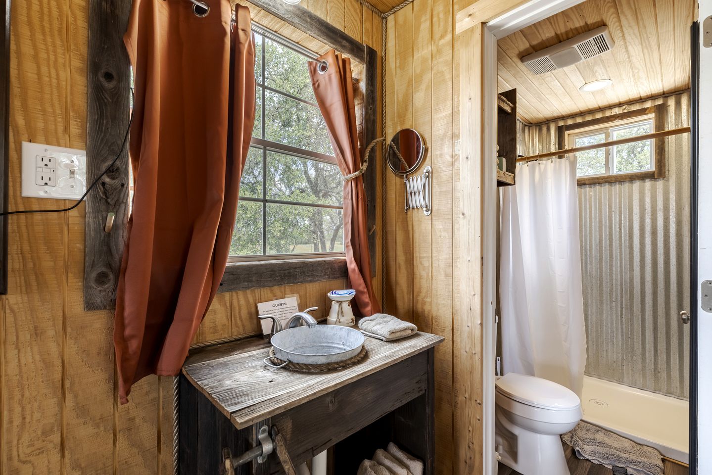 Rustic Ranch Hideaway Cabin with Stargazing & Sunset Views near Kerrville in Mountain Home, Texas