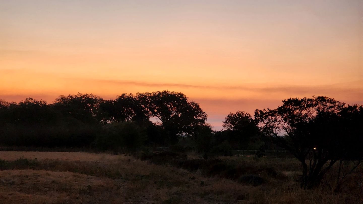 Rural Ranch Cottage Ideal for Groups or Family Reunions in Texas