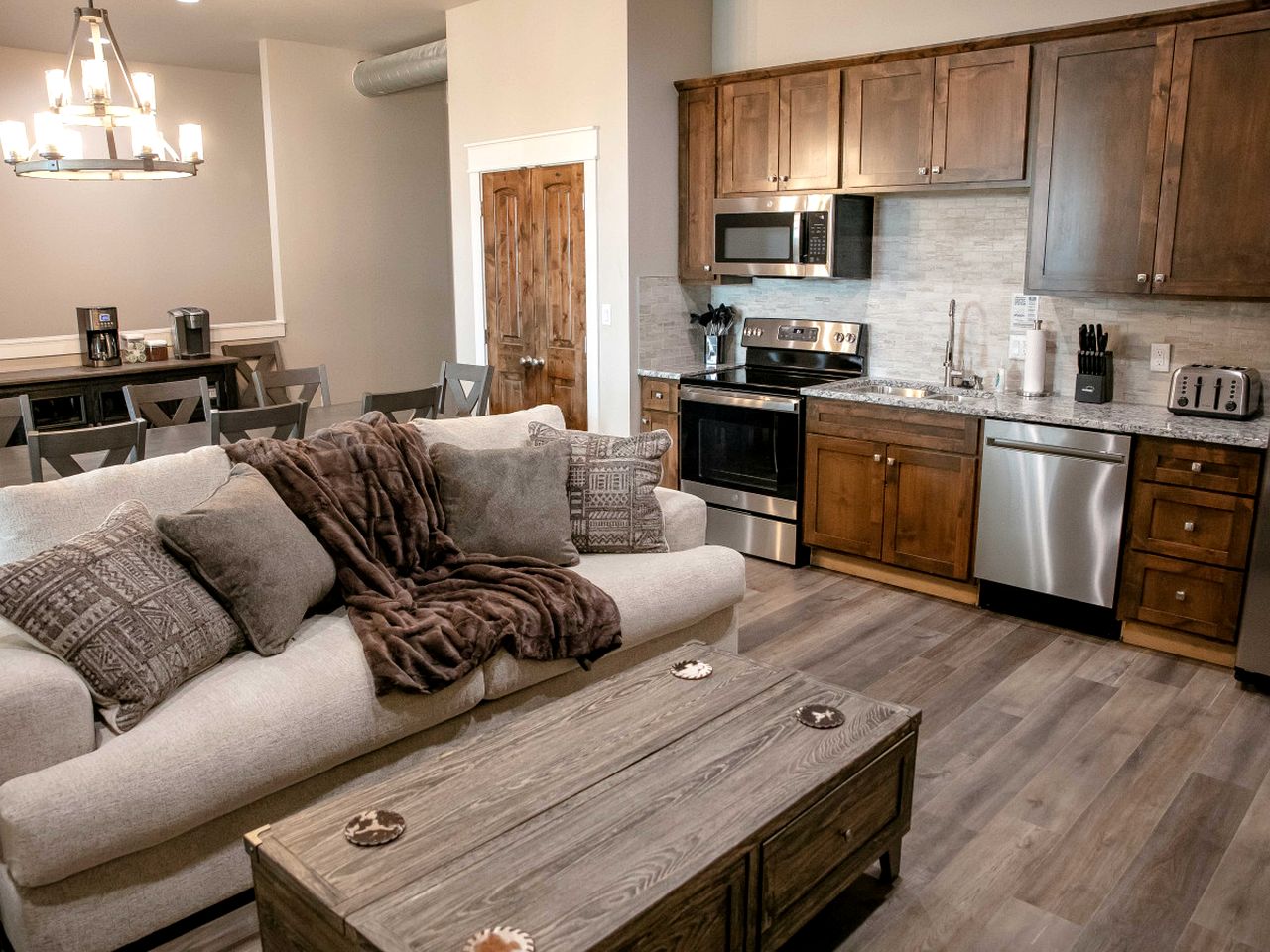 Rural Ranch Cottage Ideal for Groups or Family Reunions in Texas