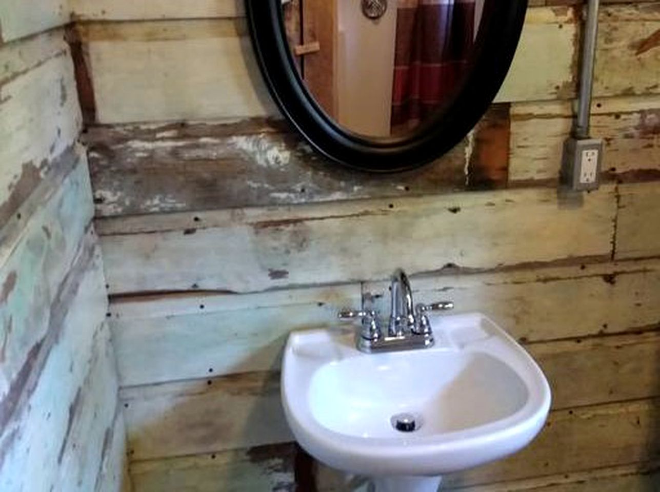 Rustic Octagon-Shaped Cabin for a Glamping Getaway near Huntington, West Virginia