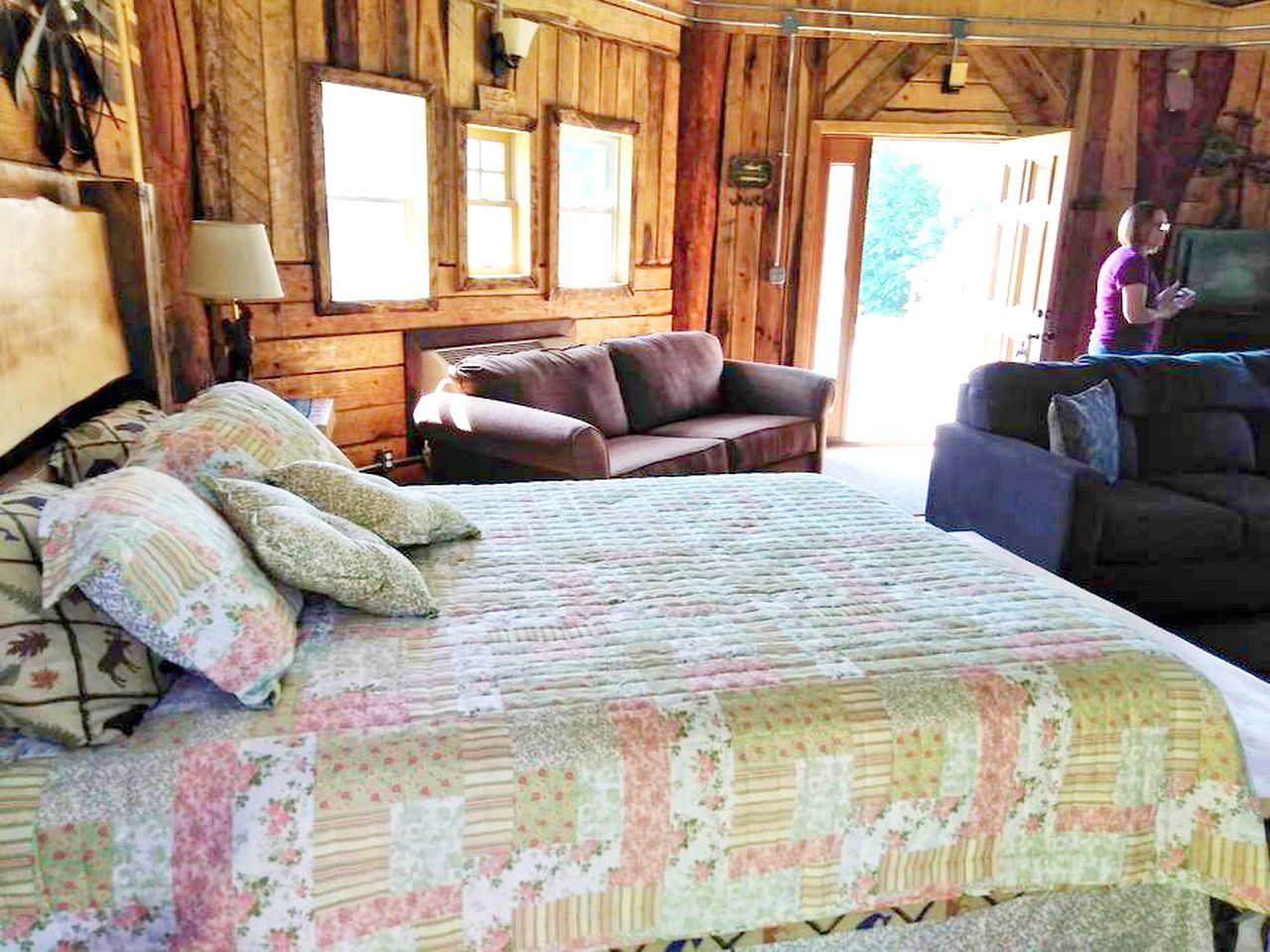 Unique Rustic Yurt Rental for a Peaceful Retreat near Huntington, West Virginia