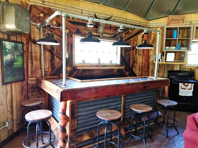 Cabins (Genoa, West Virginia, United States)