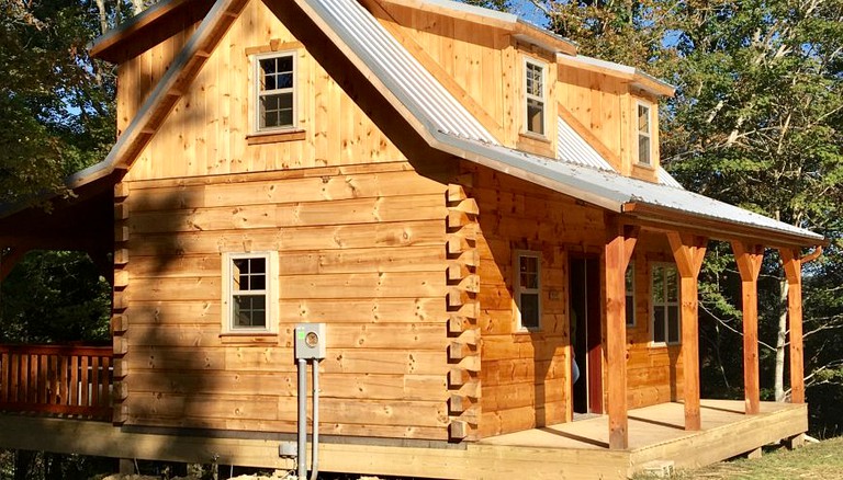 Log Cabins (Genoa, West Virginia, United States)