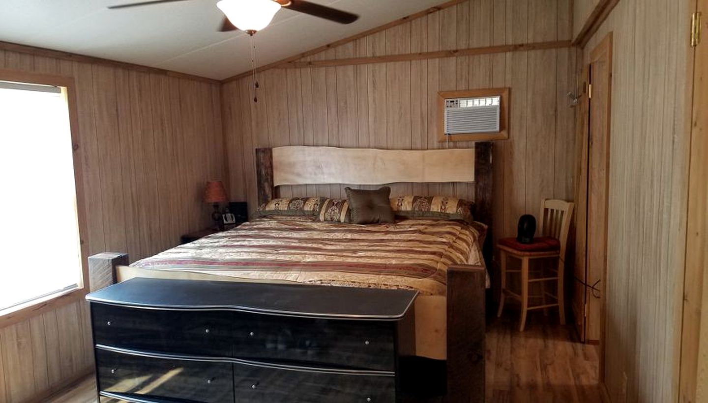 Gorgeous Family-Friendly Cabin with Fire Pit near Huntington, West Virginia