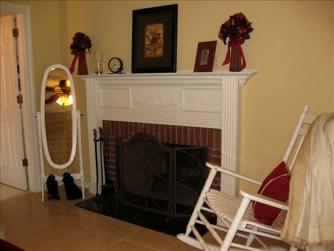 Spacious Four-Bedroom Barn with a Private Pool near Tulsa, Oklahoma
