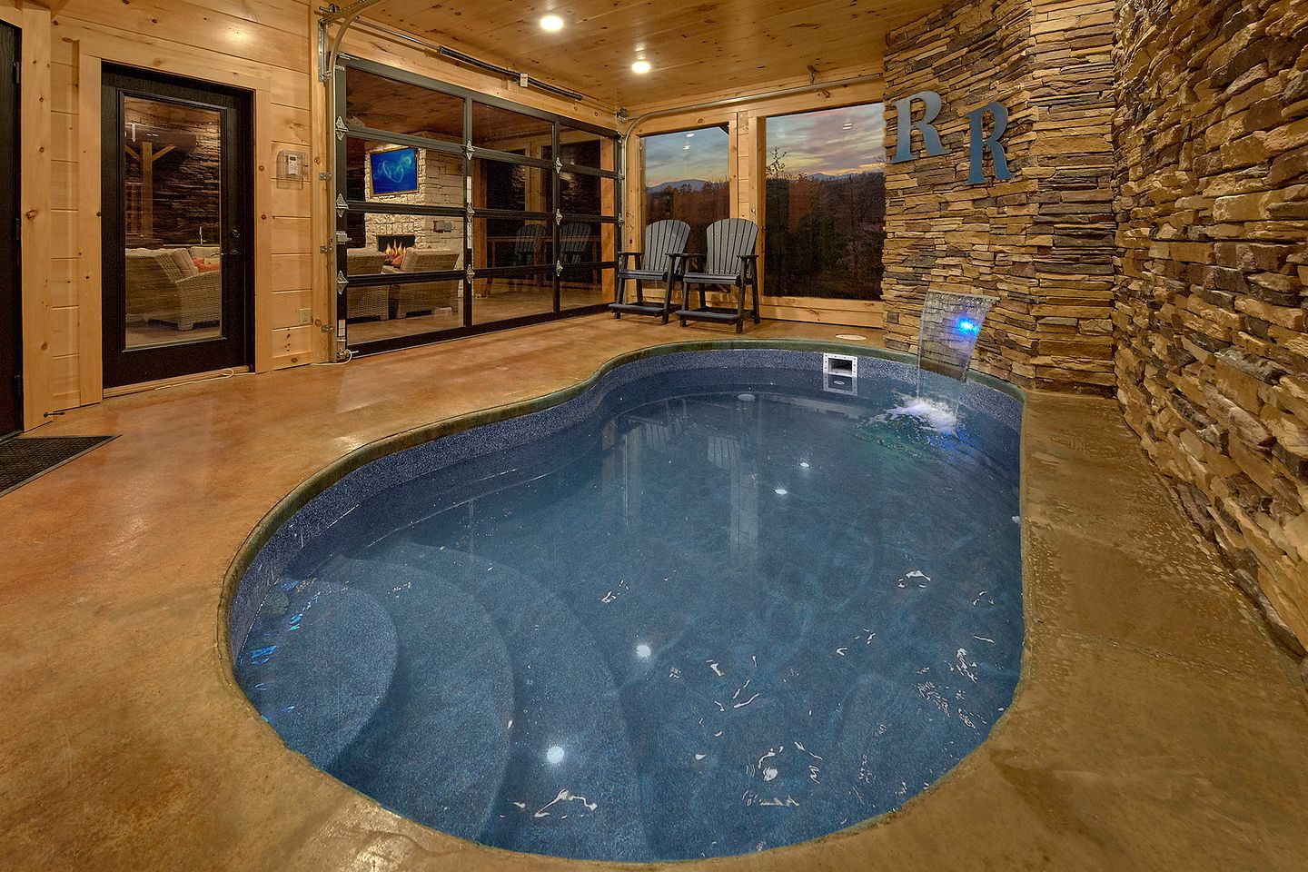 Glamping Vacation Rental with Indoor Pool near the Great Smoky Mountains, Tennessee, for Weekends Away in Nature