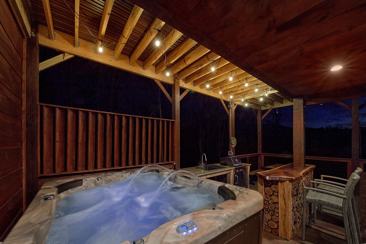 Glamping Vacation Rental with Indoor Pool near the Great Smoky Mountains, Tennessee, for Weekends Away in Nature