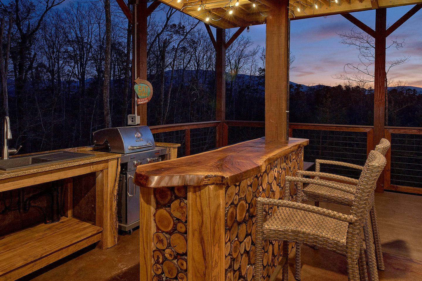 Glamping Vacation Rental with Indoor Pool near the Great Smoky Mountains, Tennessee, for Weekends Away in Nature