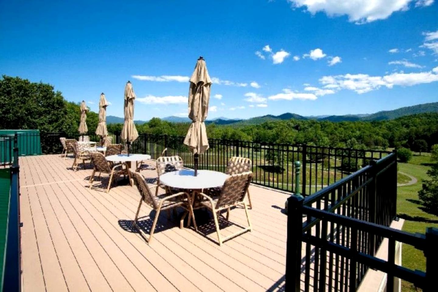 Renovated Cabin Near Great Smoky Mountains National Park, Tennessee