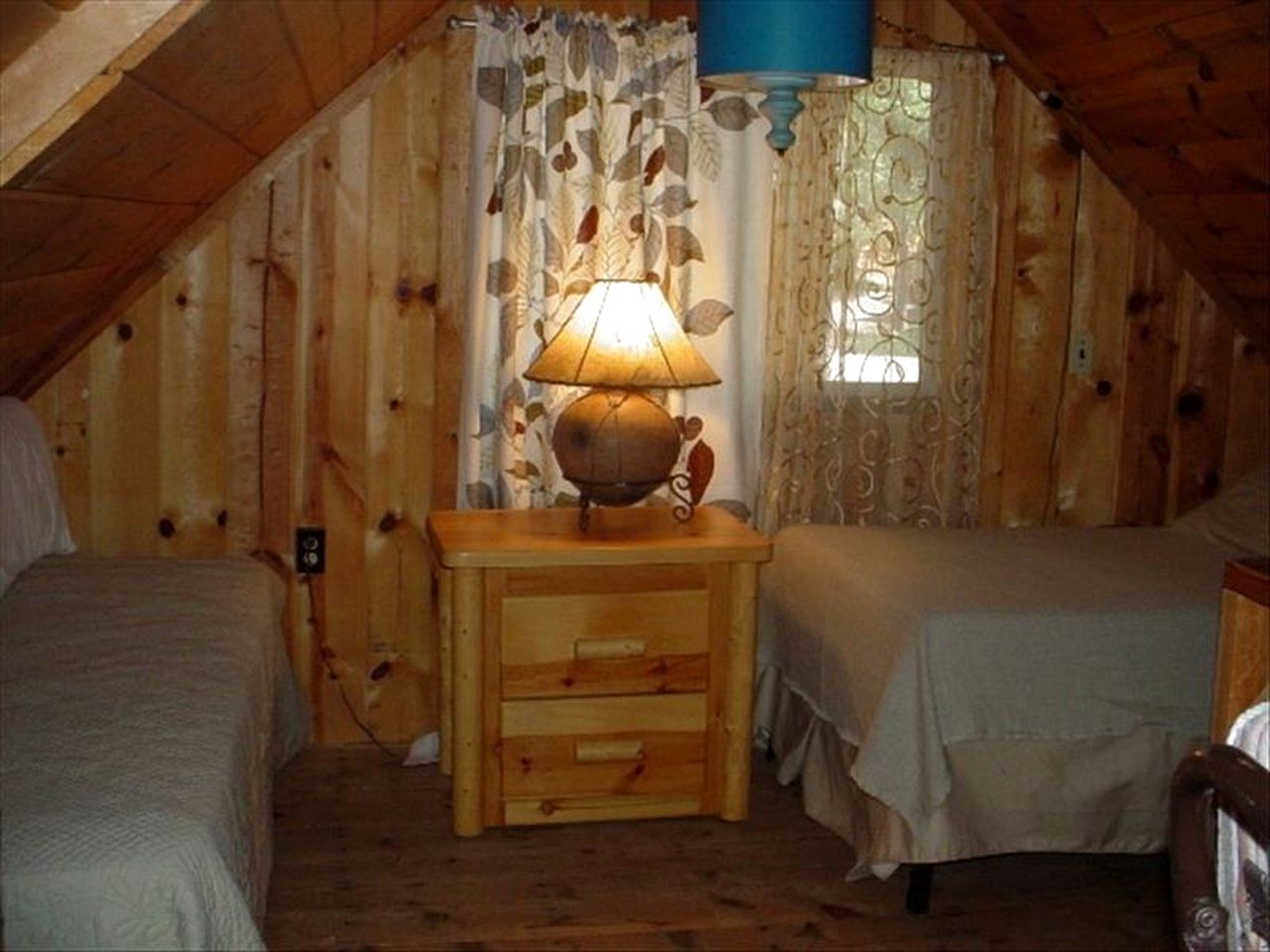 Family-Friendly Log Cabin Rental with Nature Views near Flagstaff