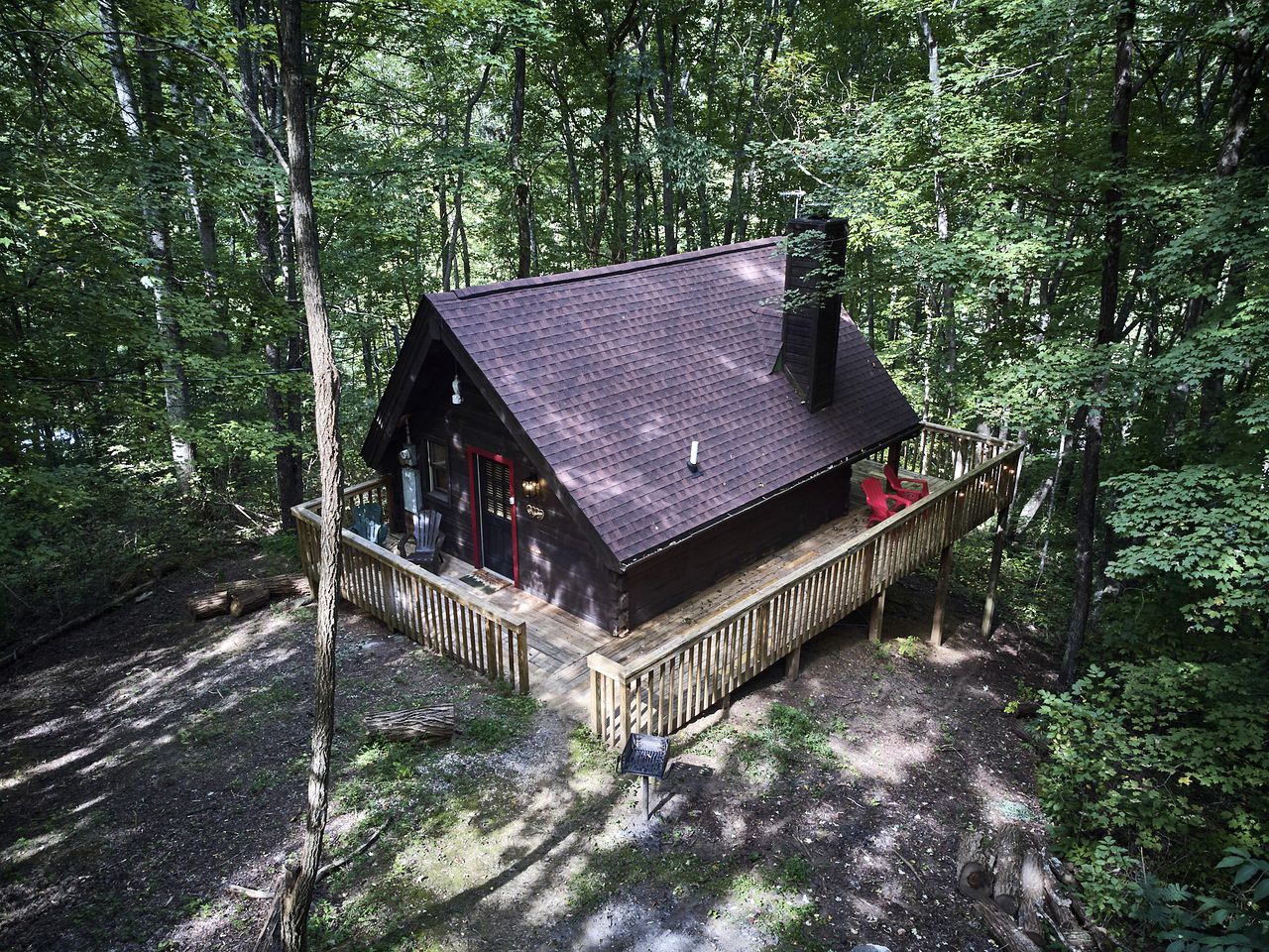 Rustic Secluded Cottage with Hot-tub in Sevierville, Tennessee