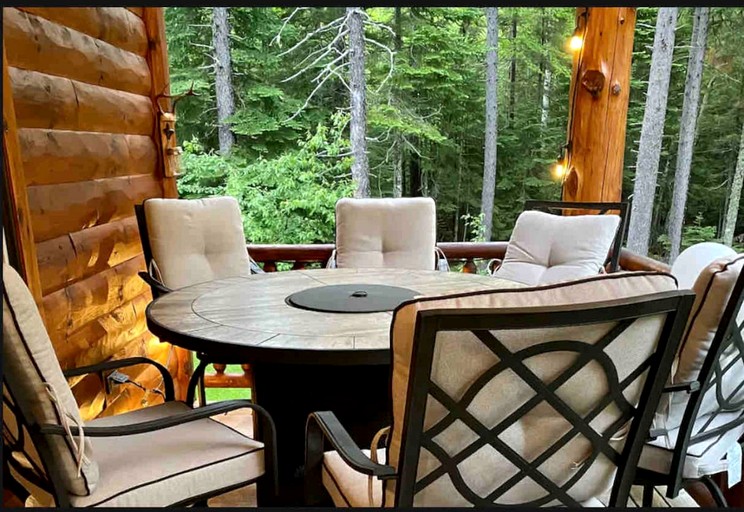 Cabins (United States of America, Greenville, Maine)