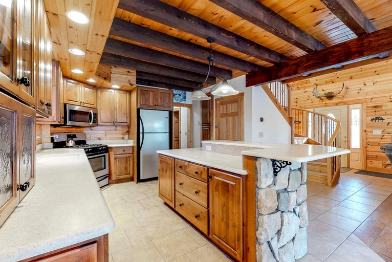 Cabins (United States of America, Greenville, Maine)