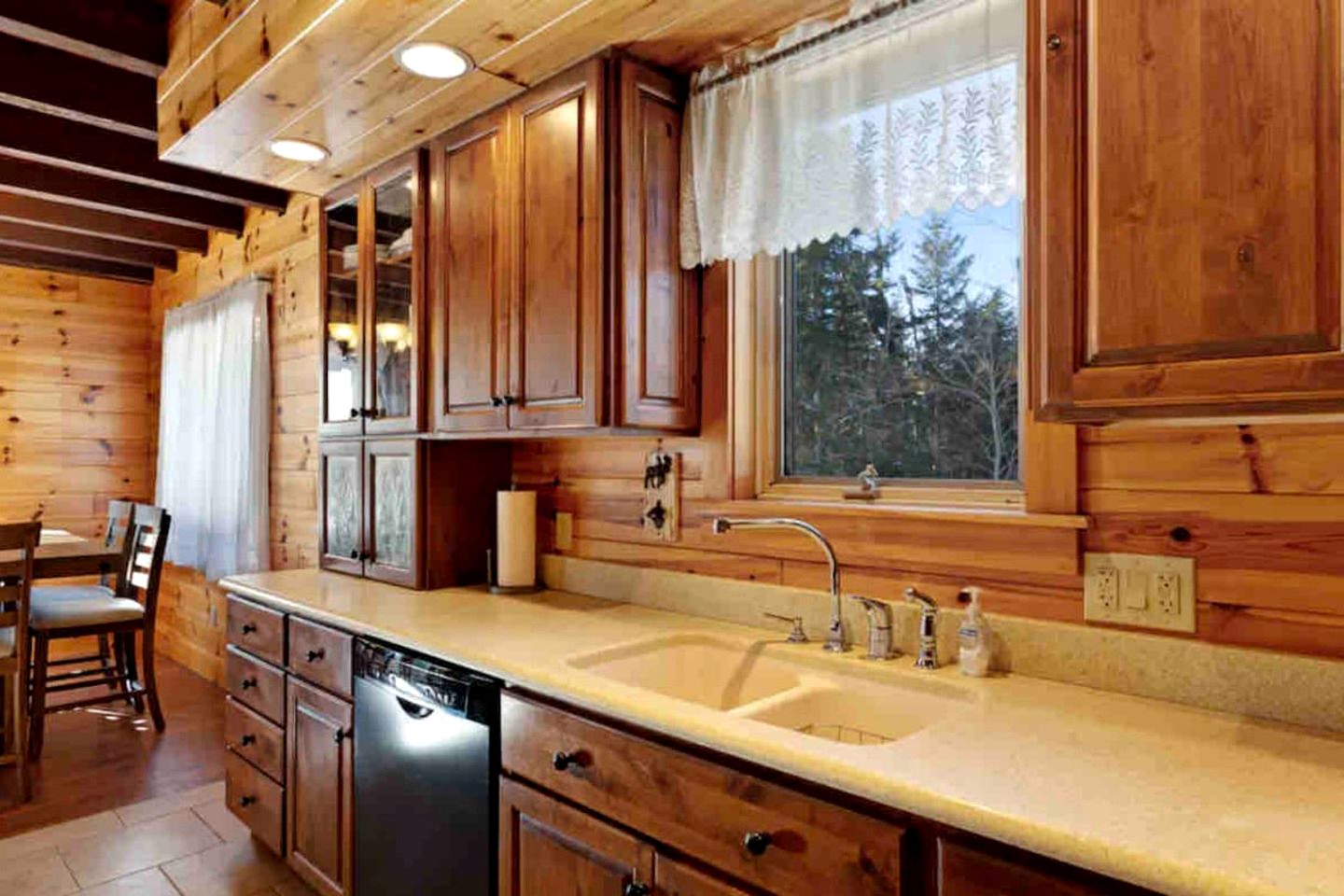 Rustic Spacious Cabin with Cozy Indoor and Outdoor in Maine